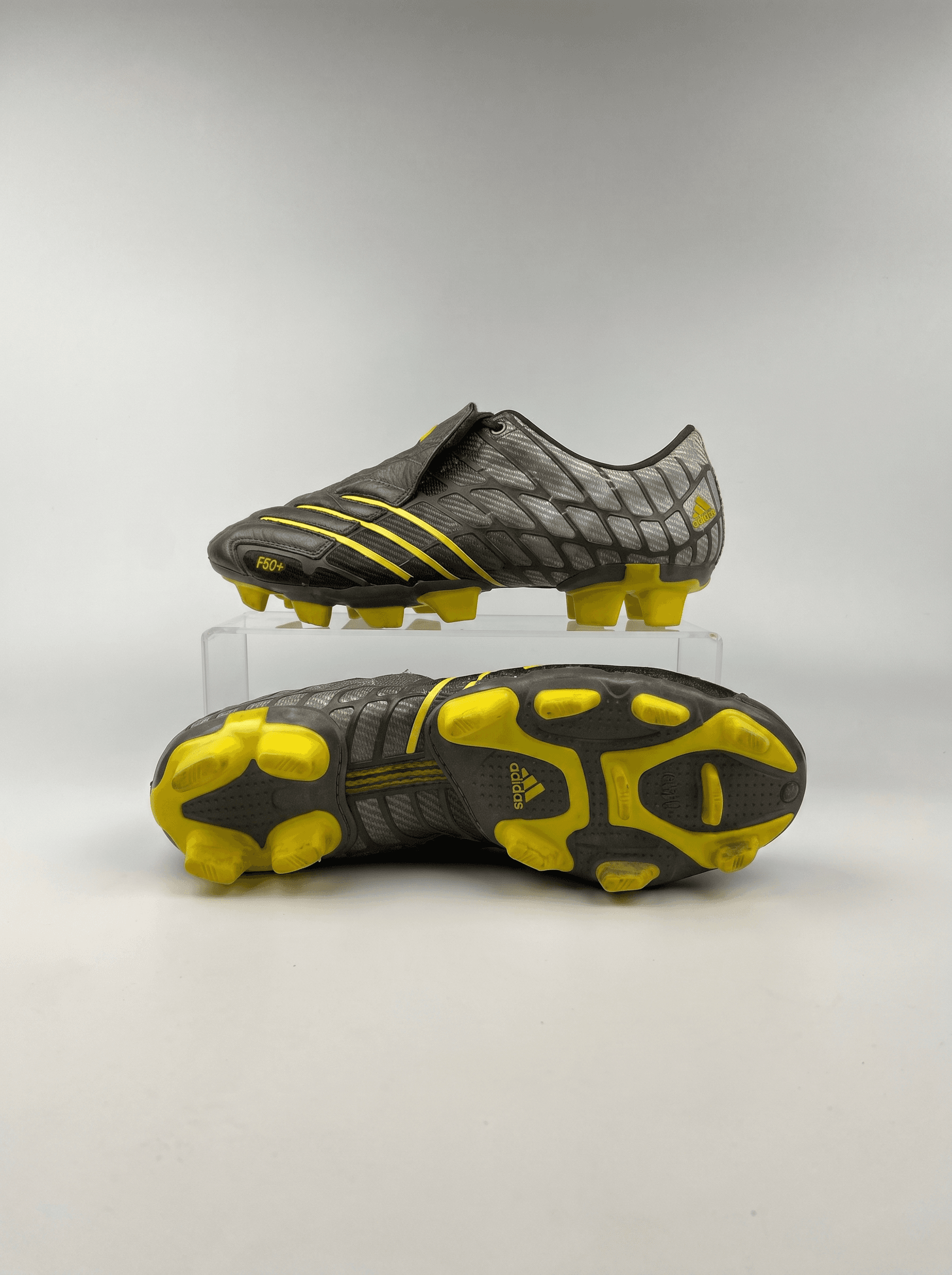 2004 Nike Total 90 III SG soccer cleats US 13 | UK 12 | EUR 46.5